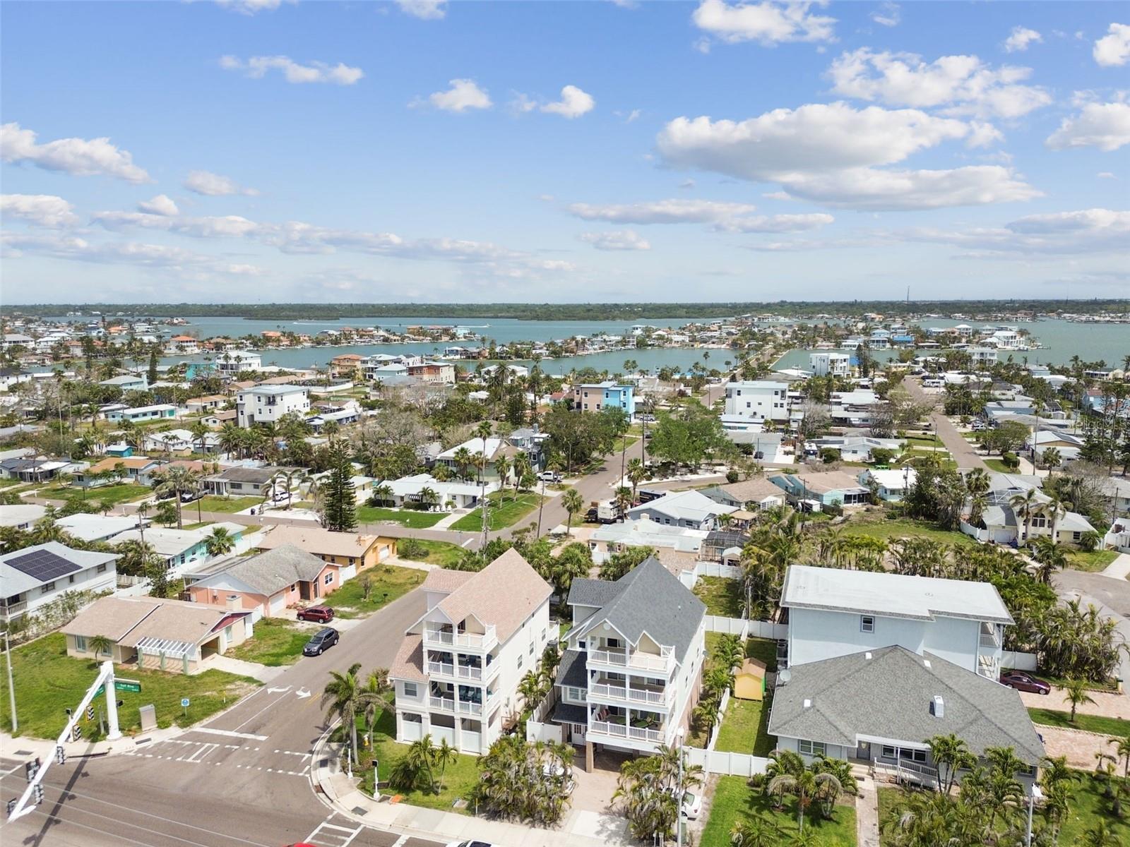 16033 GULF BLVD, REDINGTON BEACH, FL — photo 92