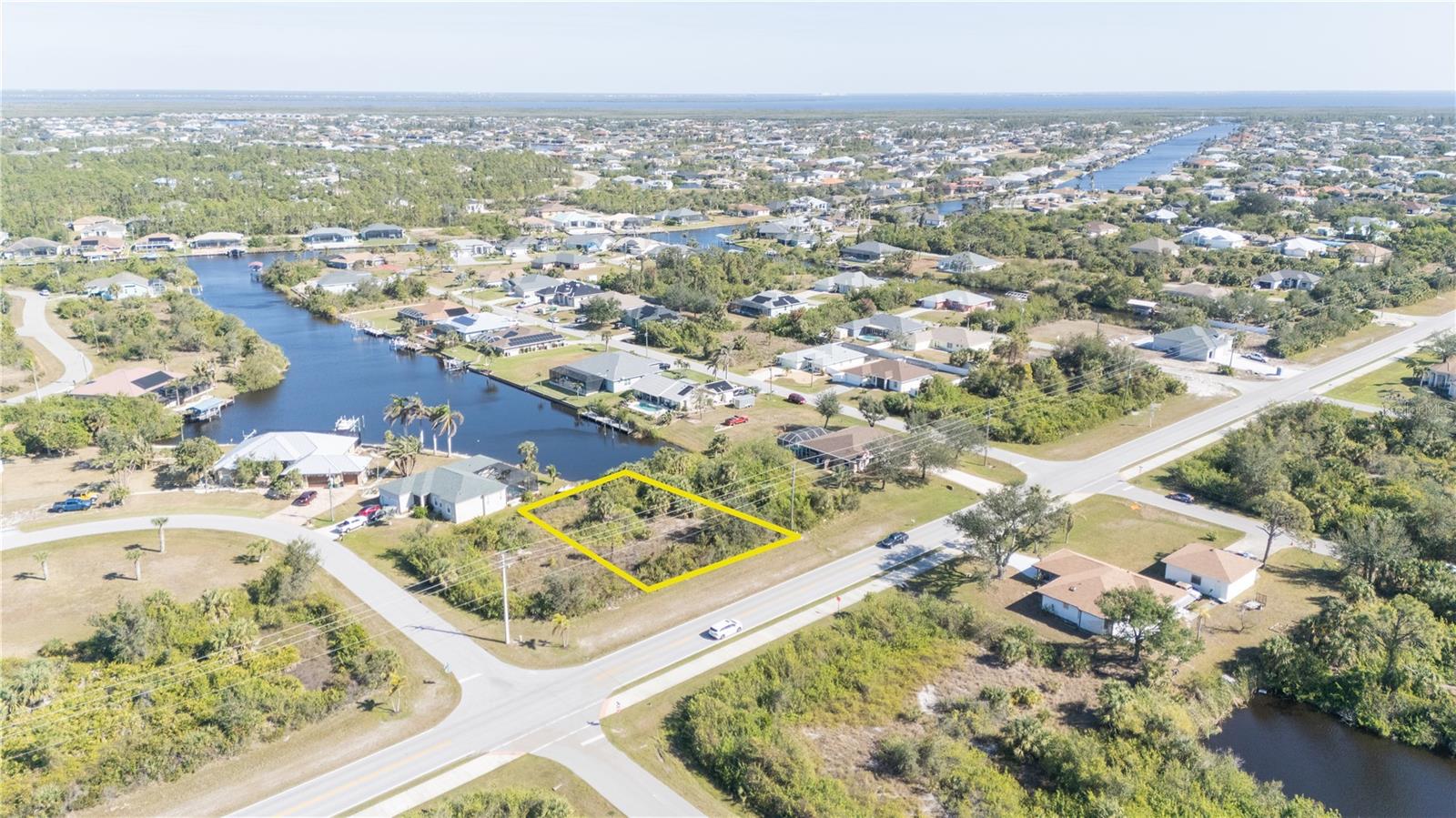 14386 INGRAHAM BLVD, PORT CHARLOTTE, FL — photo 10
