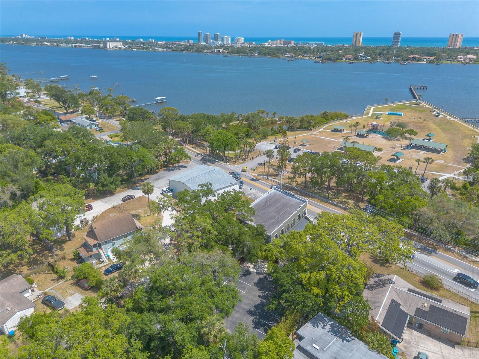1112 RIVERSIDE DR, DAYTONA BEACH, FL — photo 50