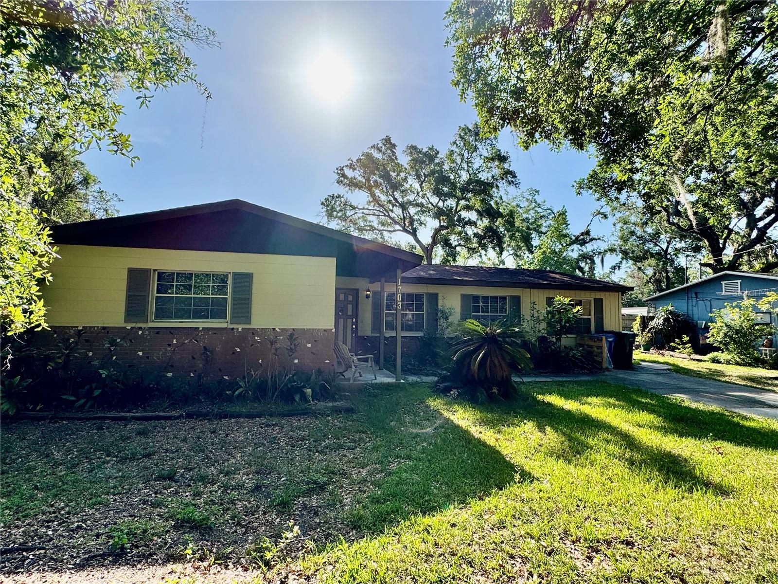 1703 N TAYLOR RD, BRANDON, FL — photo 2