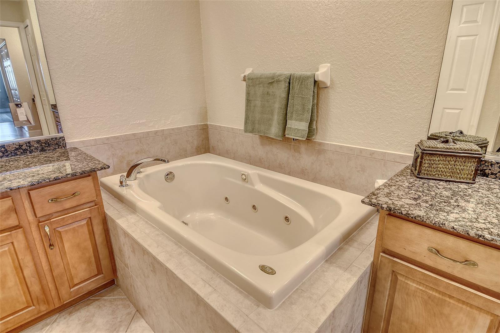 5100 JESSIE HARBOR DR #504, OSPREY, FL — photo 35