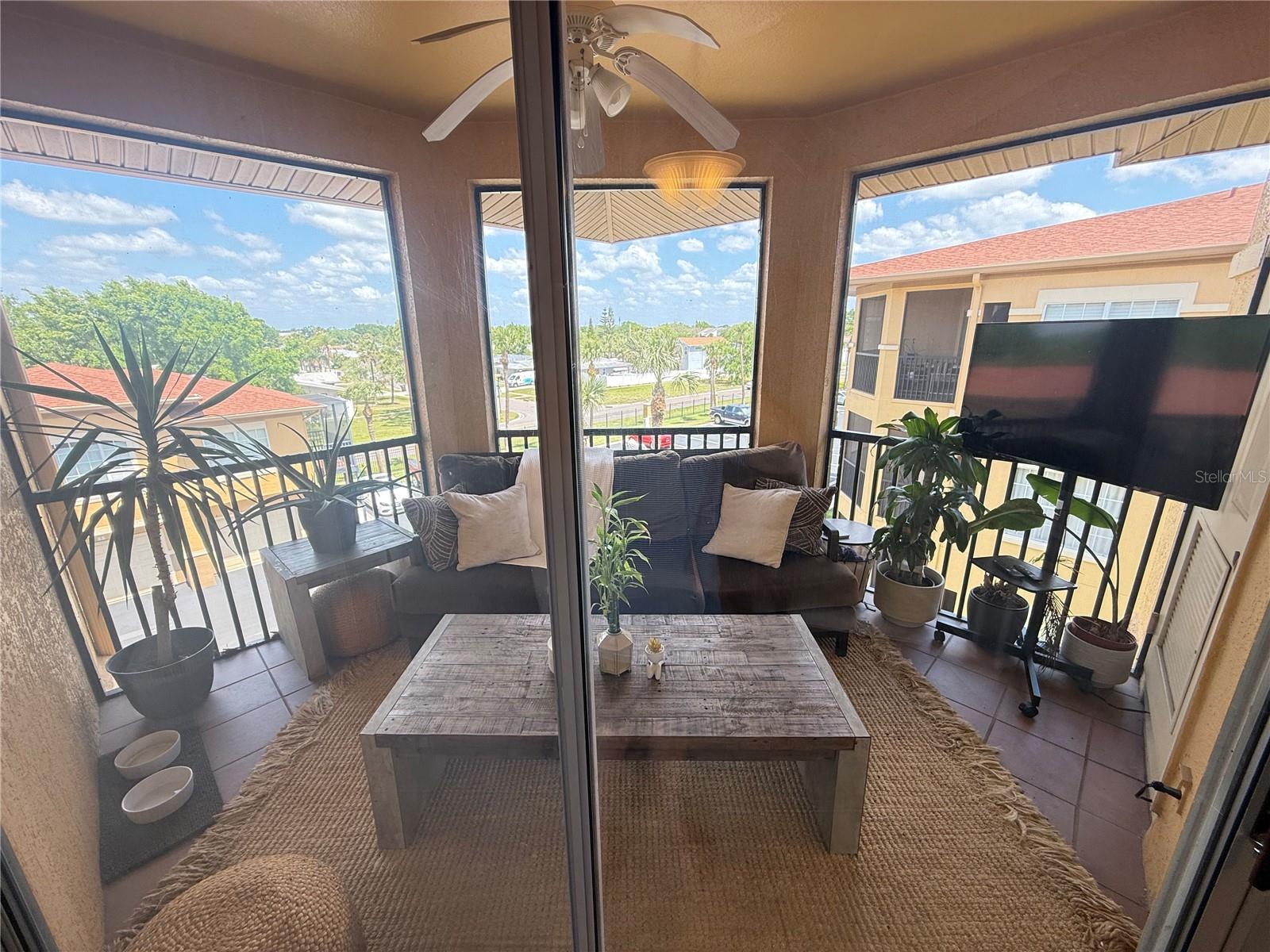 4333 BAYSIDE VILLAGE DR #310, TAMPA, FL — photo 9