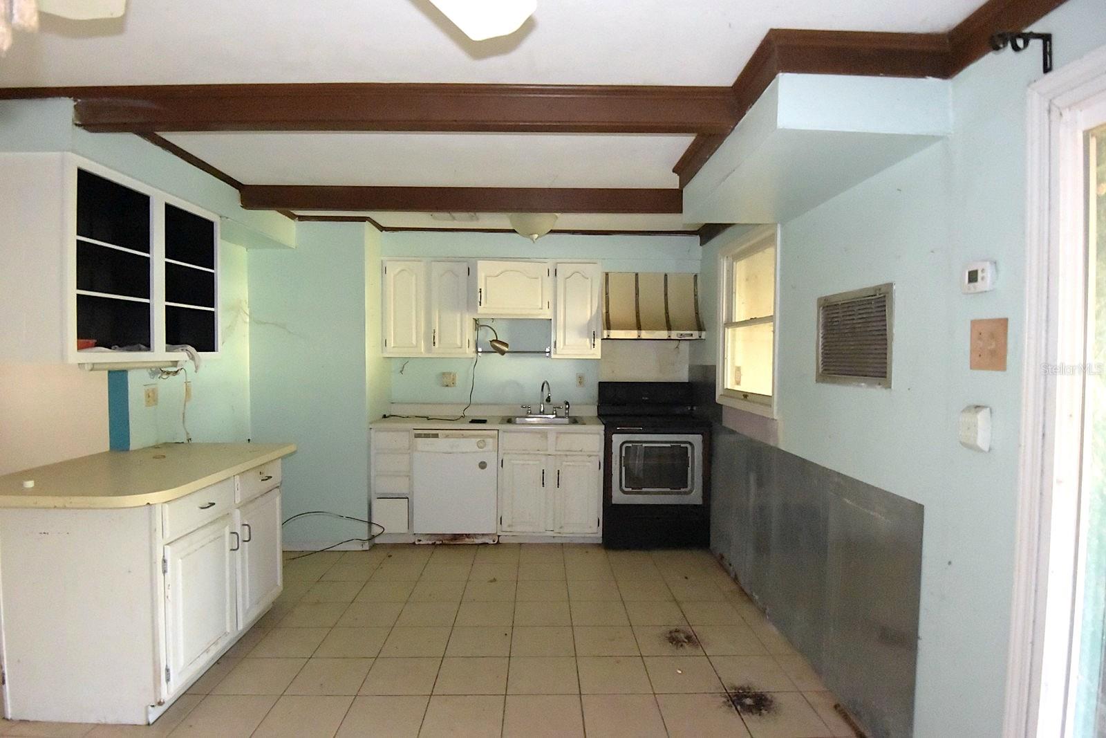 7610 ANNA AVE, GIBSONTON, FL — photo 37
