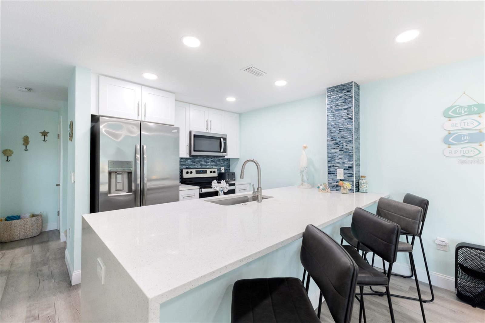 337 REX PL #G, MADEIRA BEACH, FL — photo 10