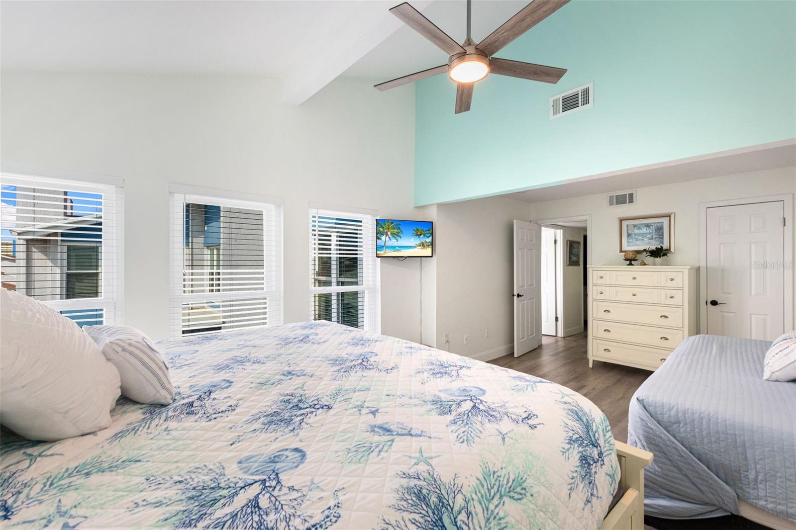 337 REX PL #G, MADEIRA BEACH, FL — photo 25