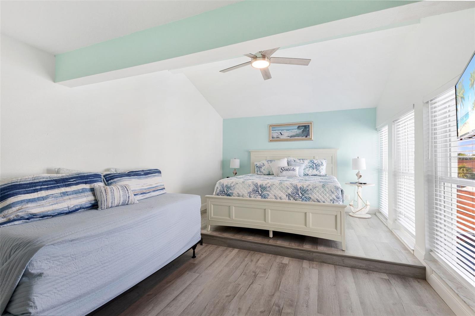 337 REX PL #G, MADEIRA BEACH, FL — photo 26