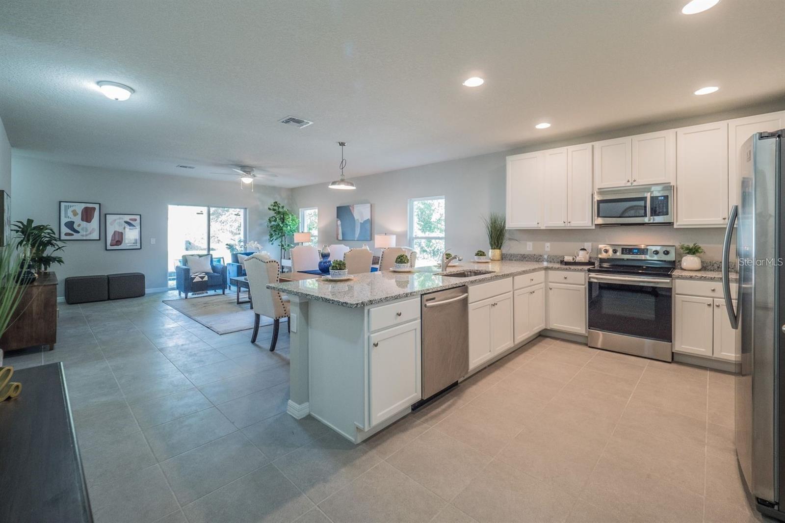 248 CHESHIRE CT, KISSIMMEE, FL — photo 2