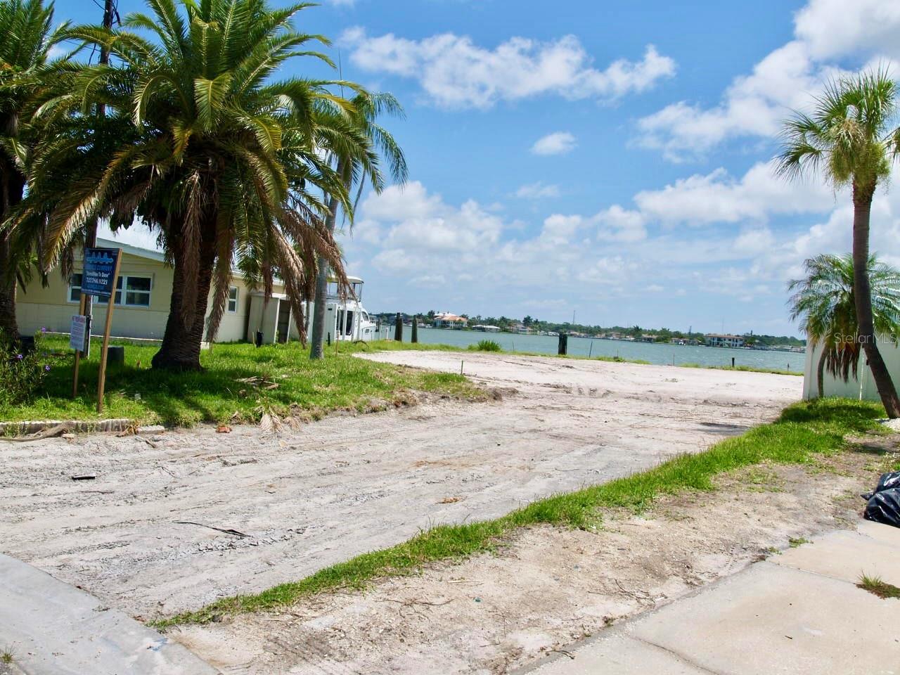 16003 5TH ST E, REDINGTON BEACH, FL — photo 3