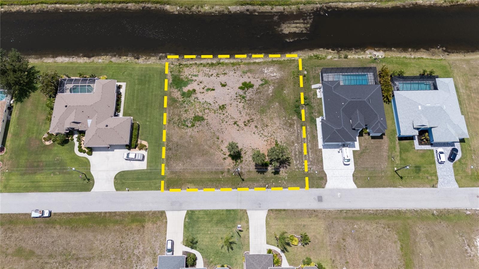 227 & 229 TOURNAMENT RD, ROTONDA WEST, FL