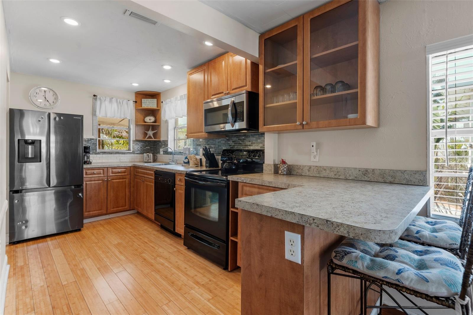 3018 GULF DR, HOLMES BEACH, FL — photo 10