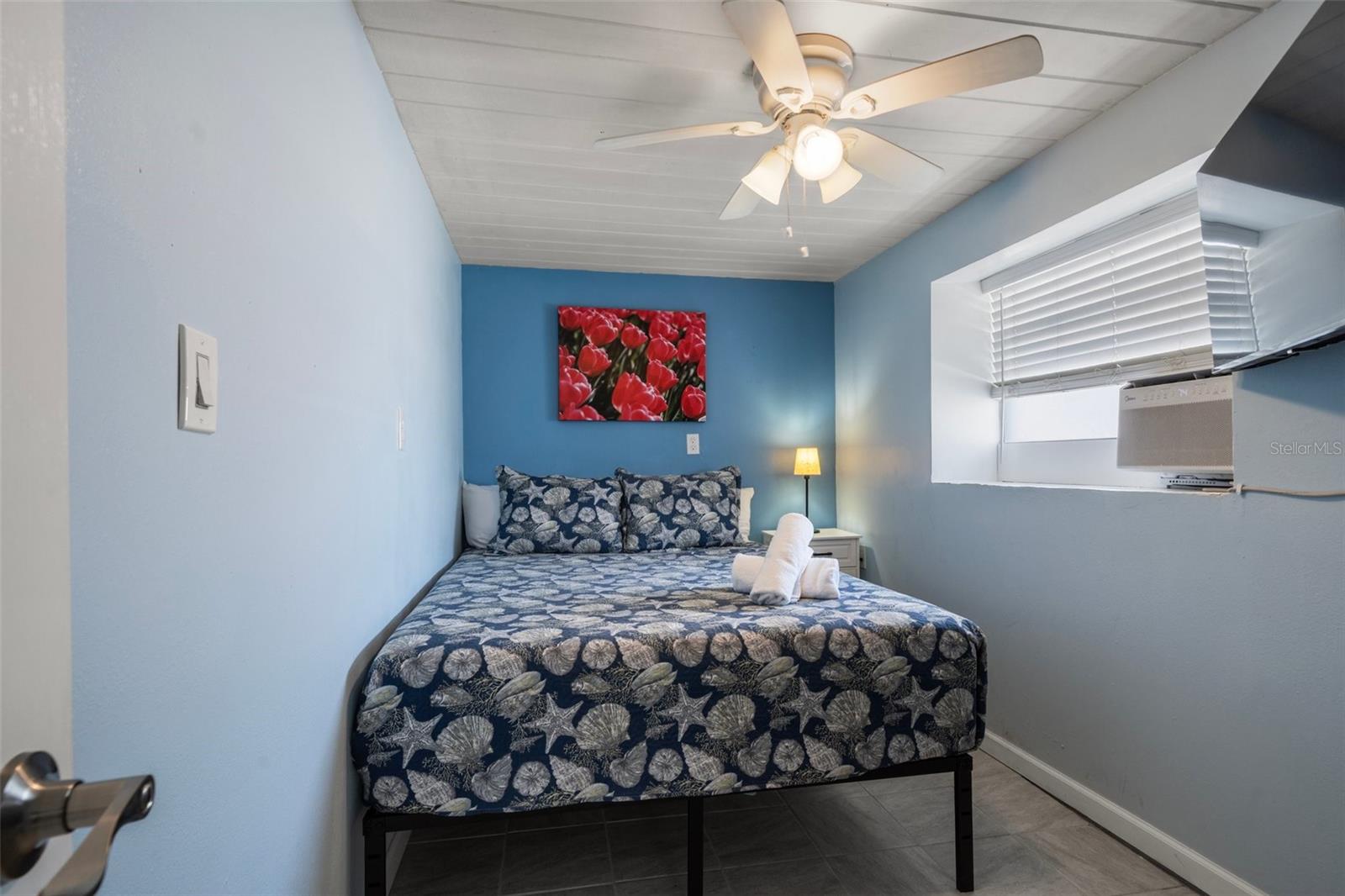 3018 GULF DR, HOLMES BEACH, FL — photo 30
