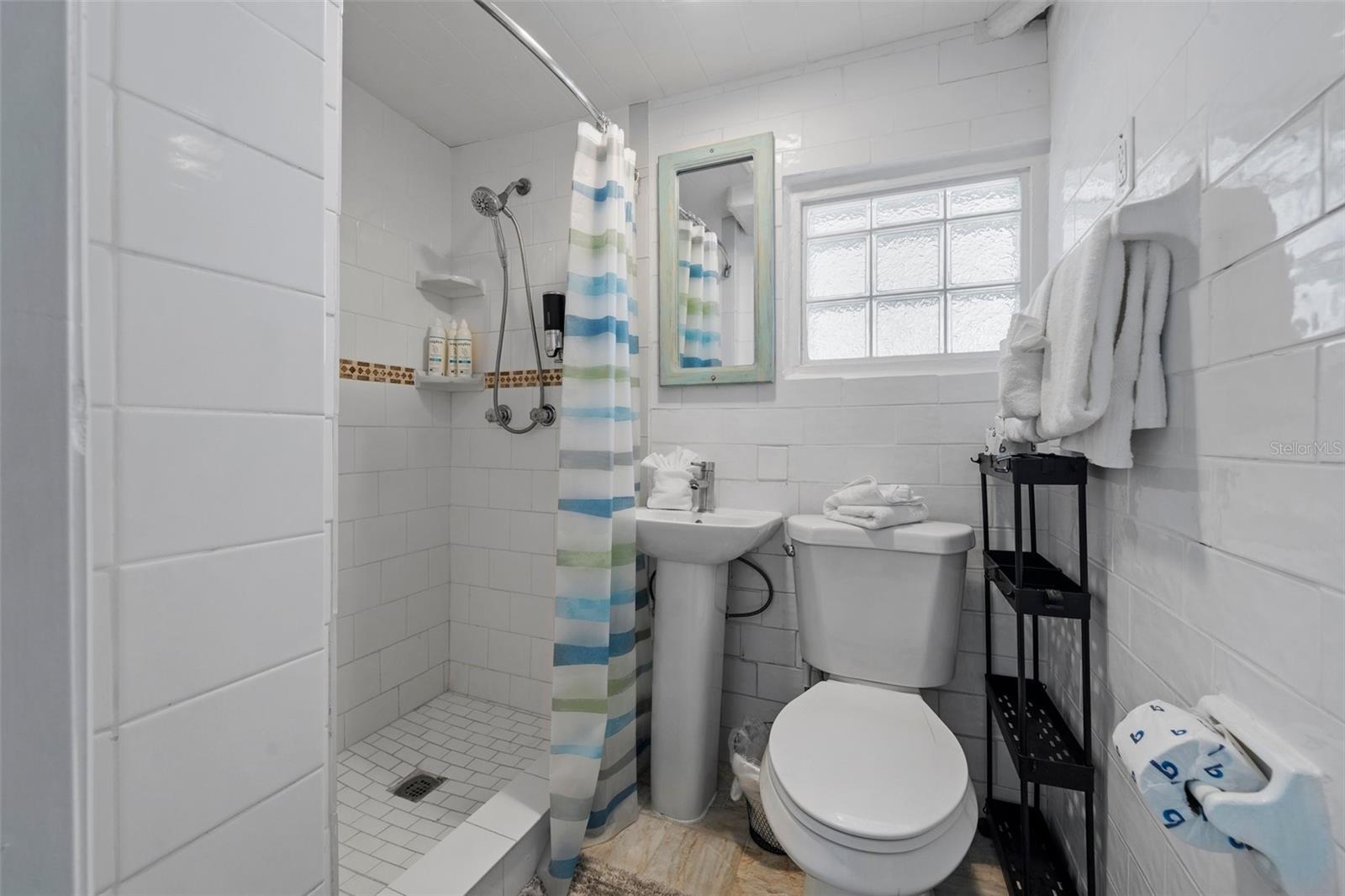 3018 GULF DR, HOLMES BEACH, FL — photo 35