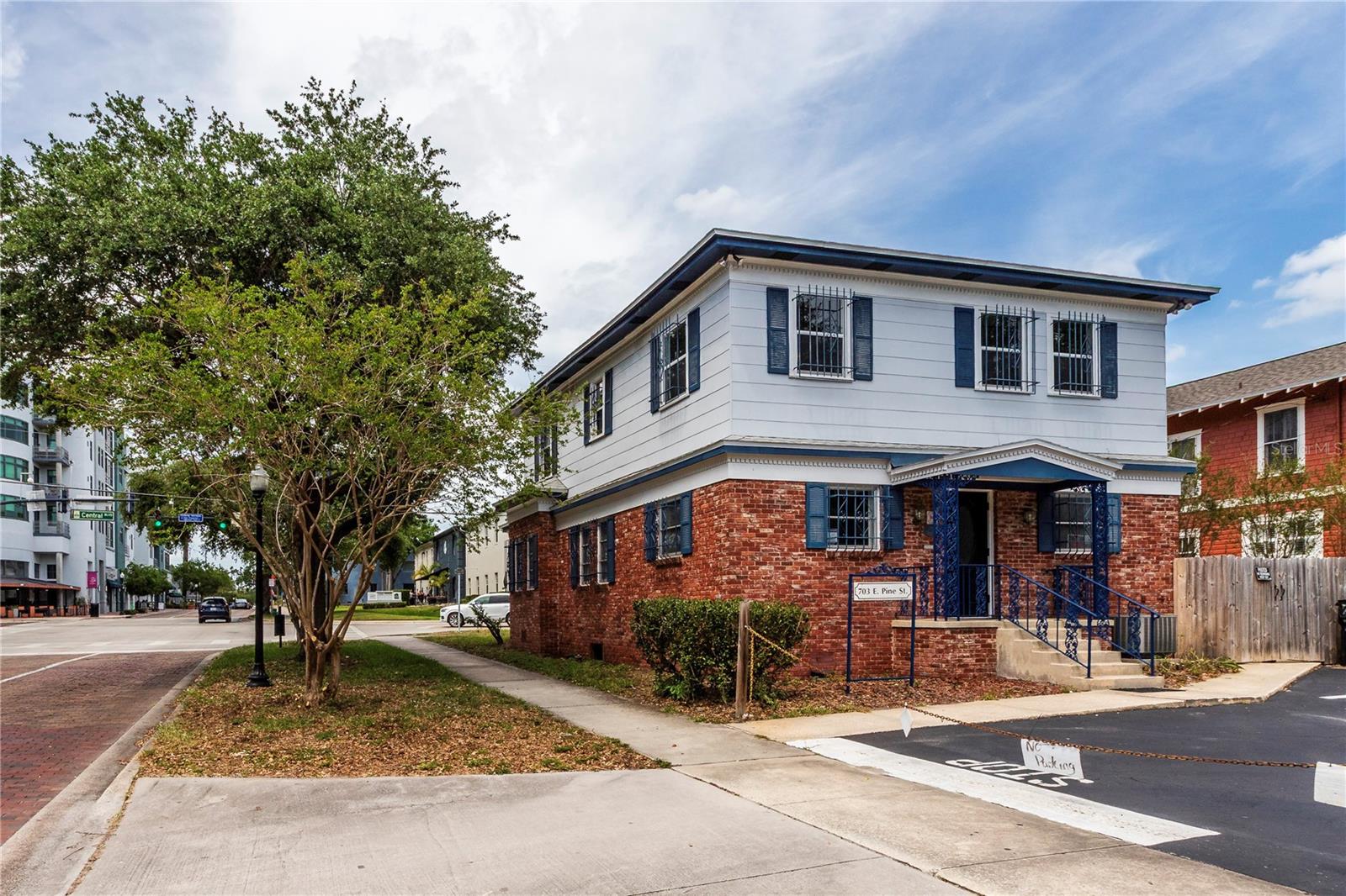 703 E PINE ST, ORLANDO, FL — photo 2