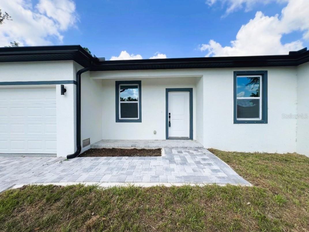 3045 MONTGOMERY DR, PORT CHARLOTTE, FL — photo 2