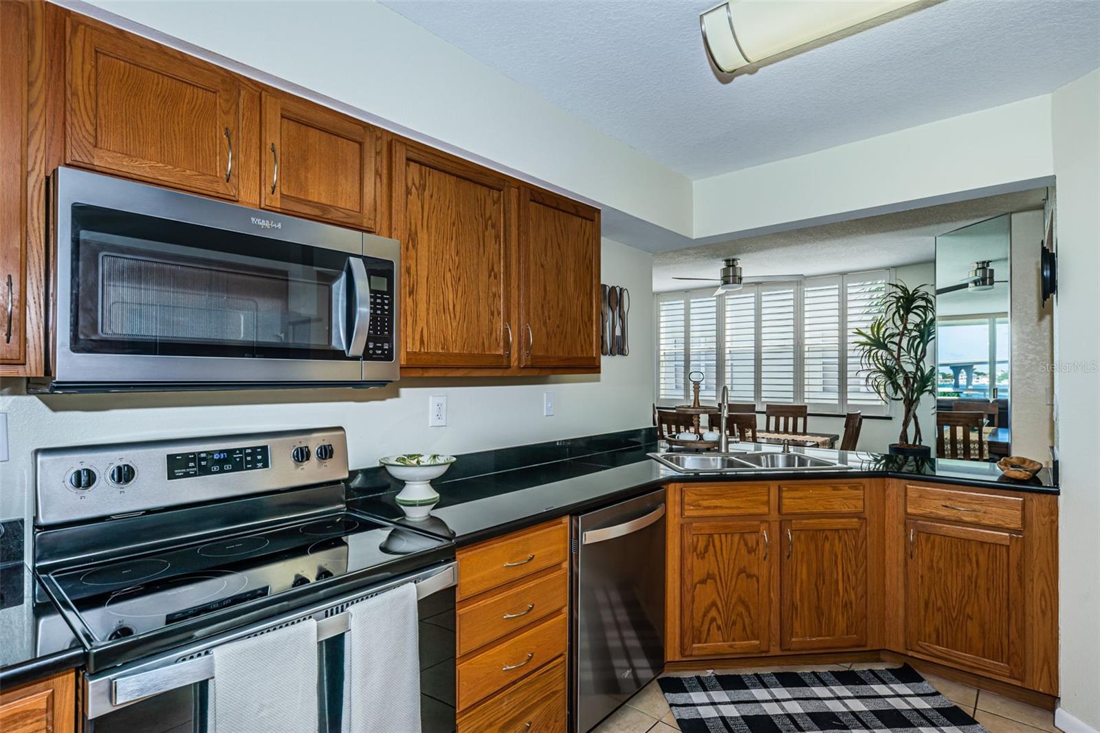 6081 BAHIA DEL MAR CIR #456, ST PETERSBURG, FL — photo 3
