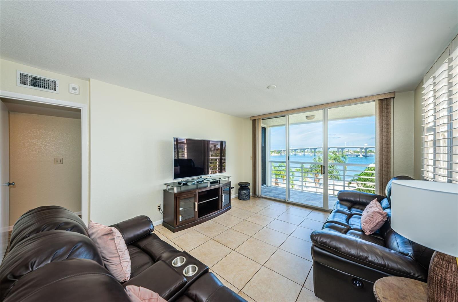 6081 BAHIA DEL MAR CIR #456, ST PETERSBURG, FL — photo 10