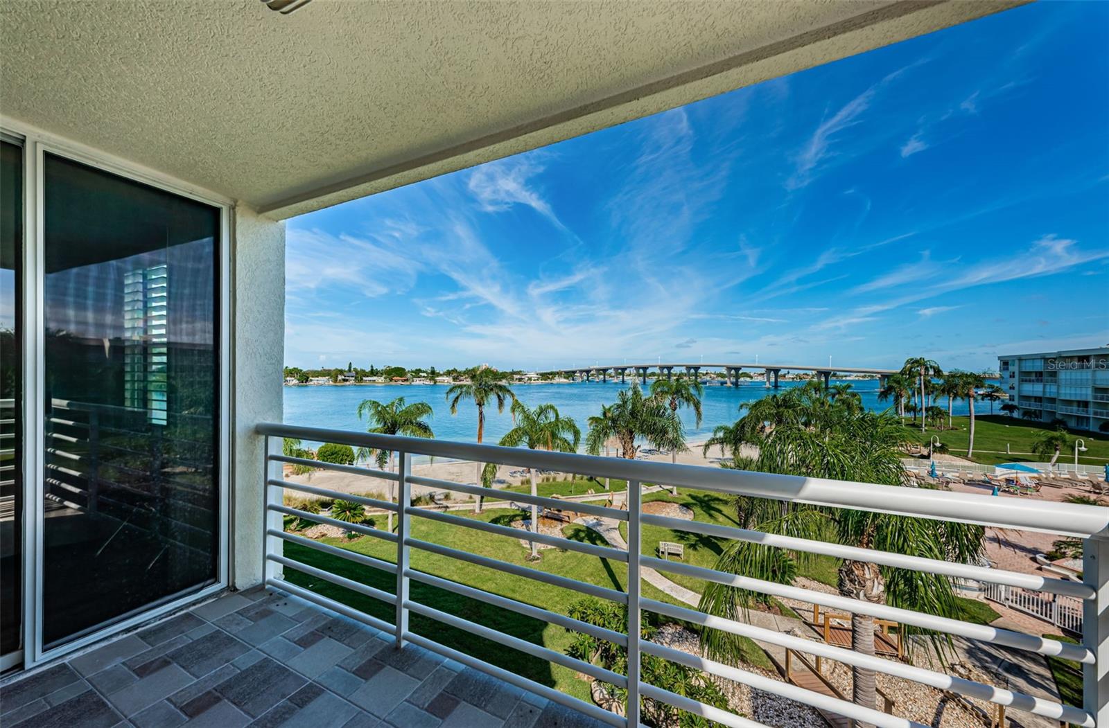 6081 BAHIA DEL MAR CIR #456, ST PETERSBURG, FL — photo 23