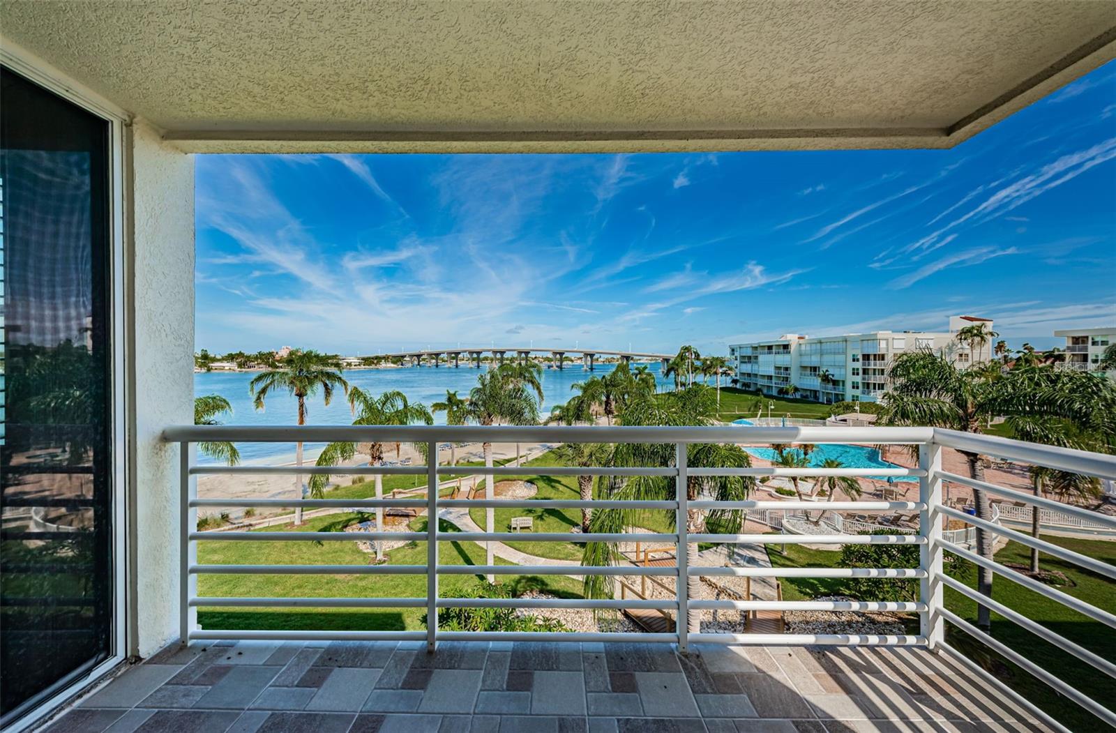6081 BAHIA DEL MAR CIR #456, ST PETERSBURG, FL — photo 24