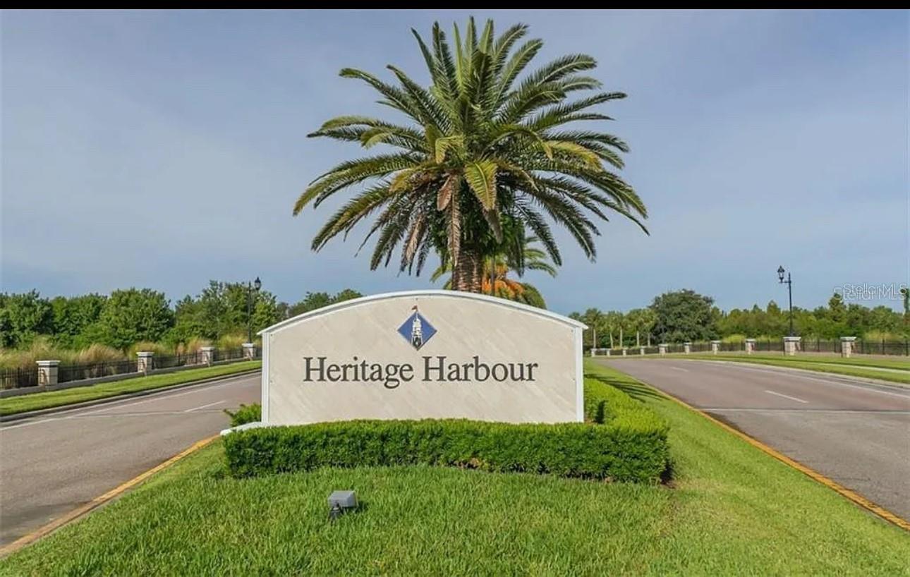 8950 STONE HARBOUR LOOP, BRADENTON, FL