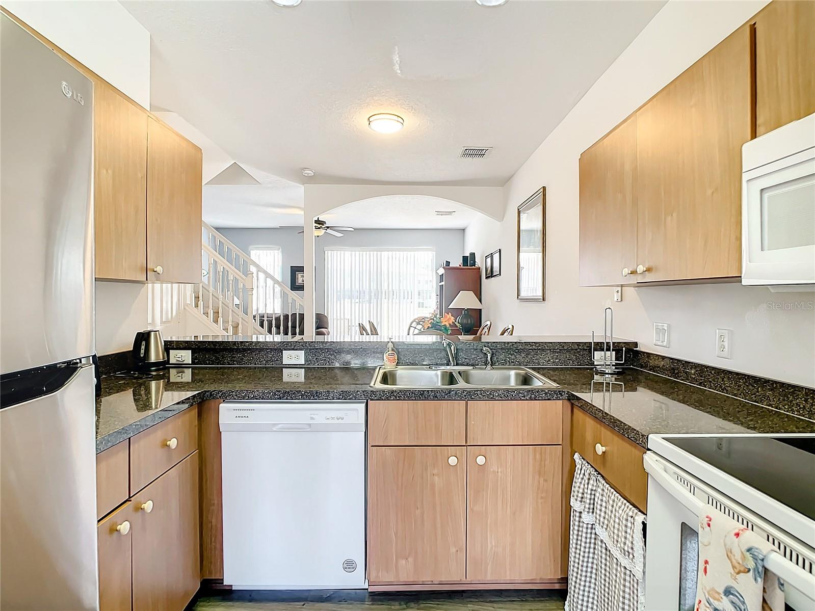 1201 S BEACH CIR, KISSIMMEE, FL — photo 4