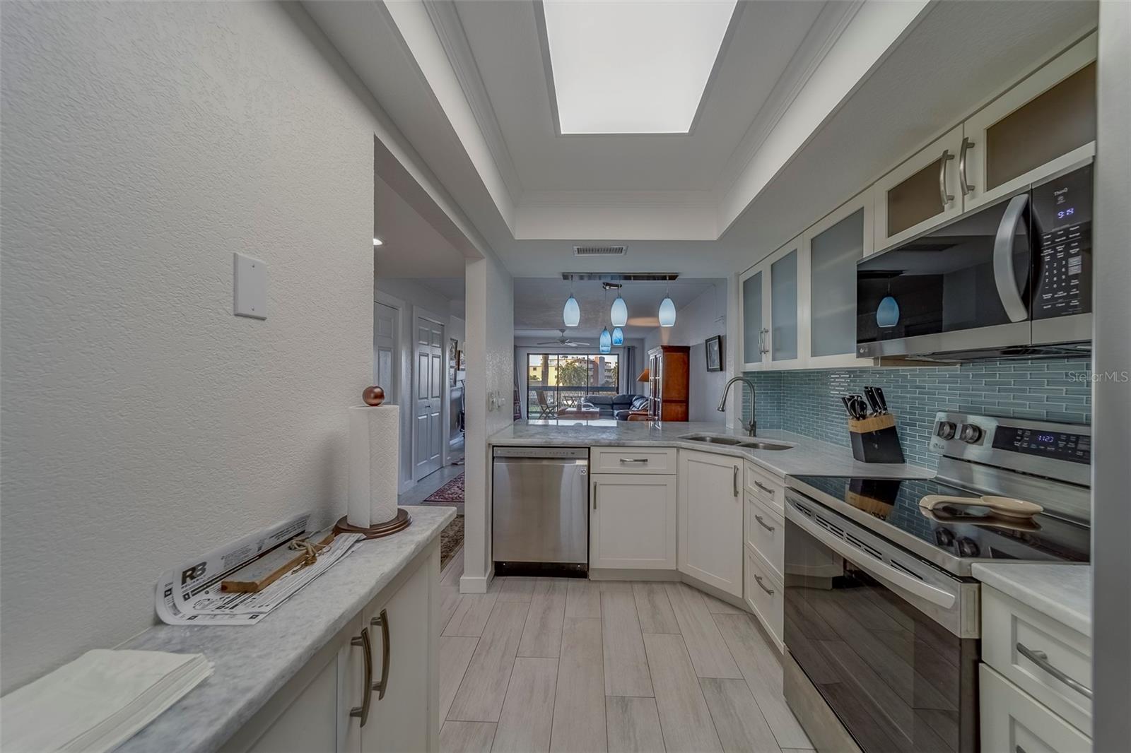 11650 CAPRI CIR S #105, TREASURE ISLAND, FL — photo 10