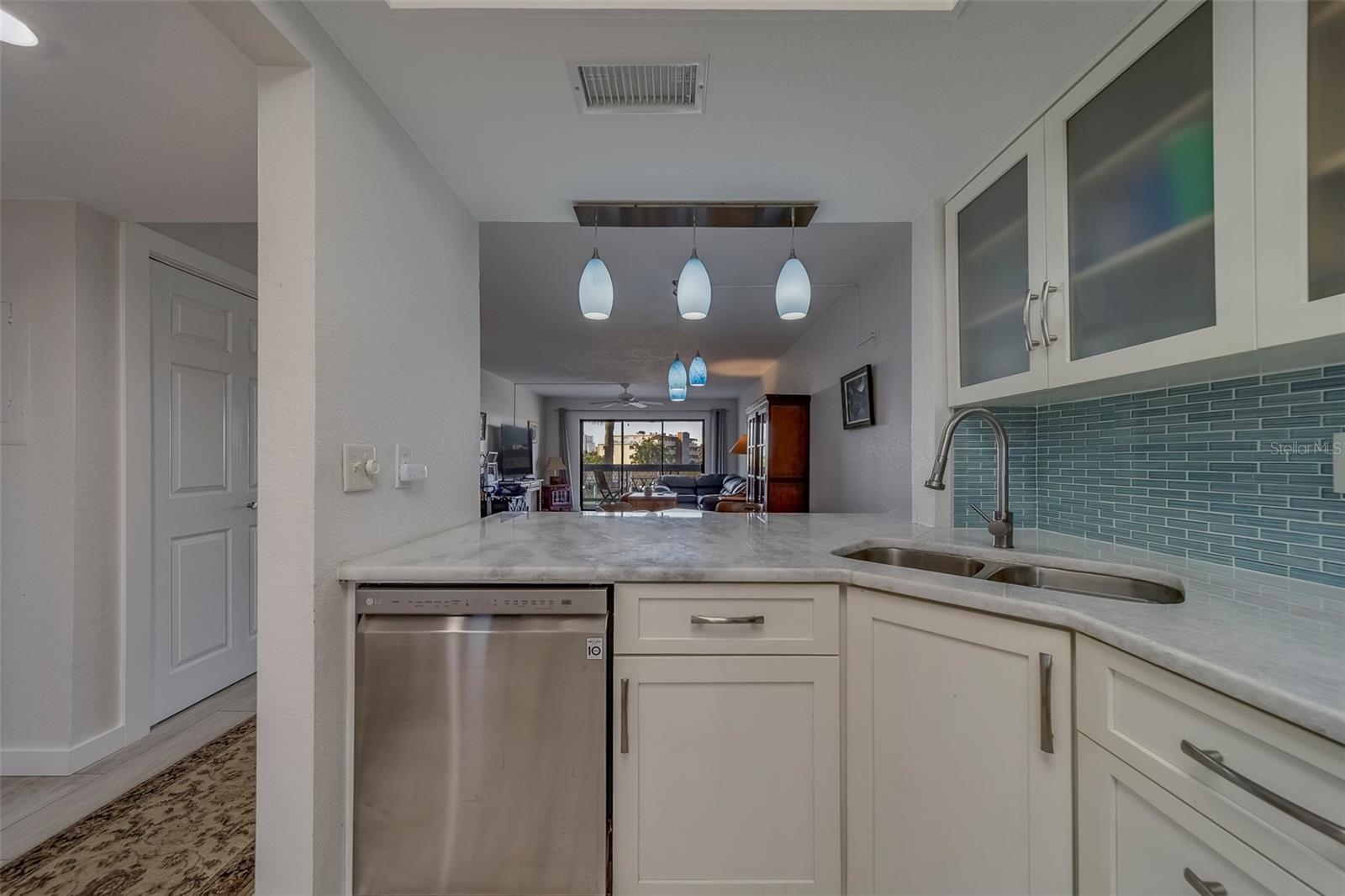 11650 CAPRI CIR S #105, TREASURE ISLAND, FL — photo 12