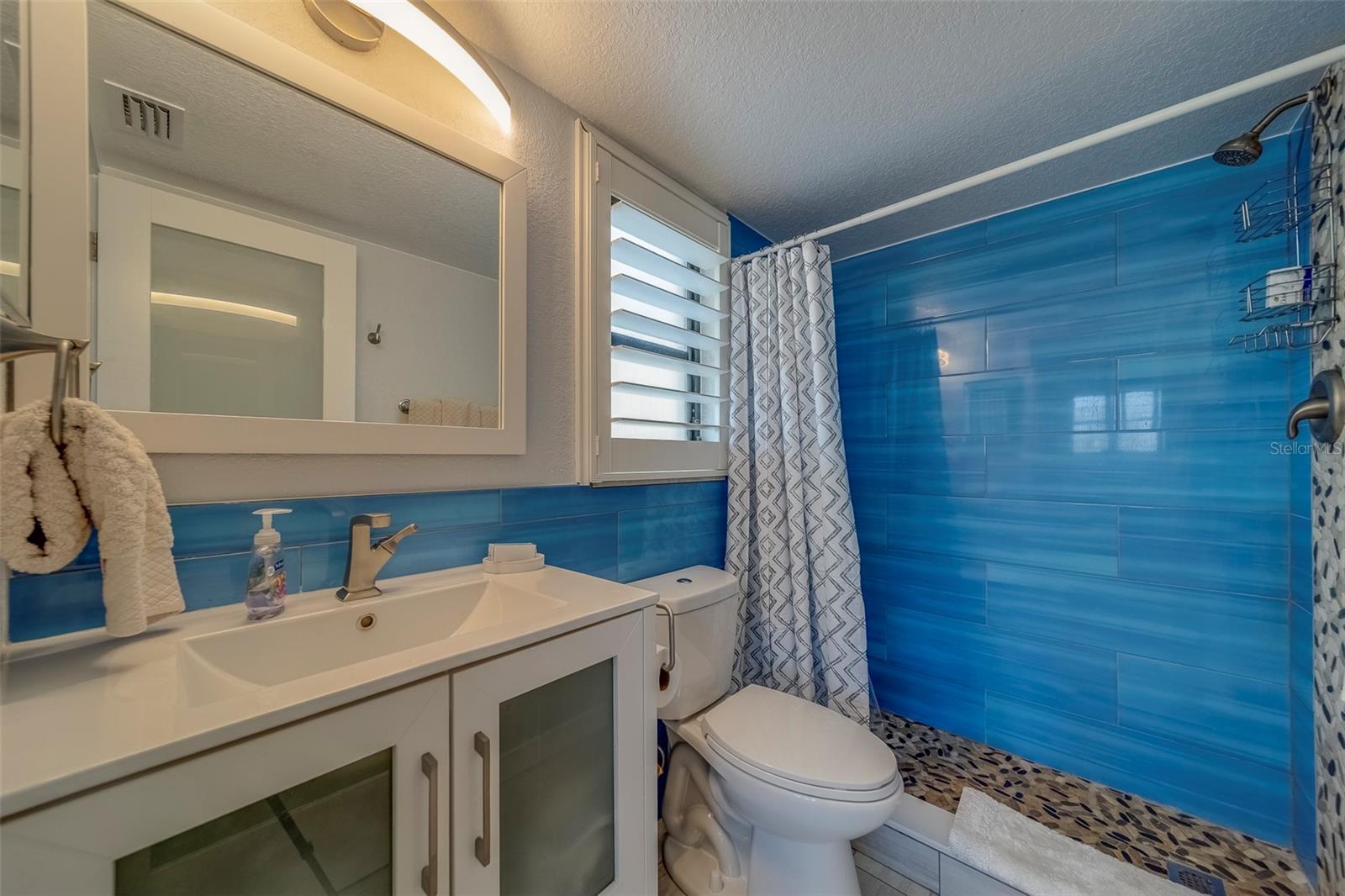 11650 CAPRI CIR S #105, TREASURE ISLAND, FL — photo 33