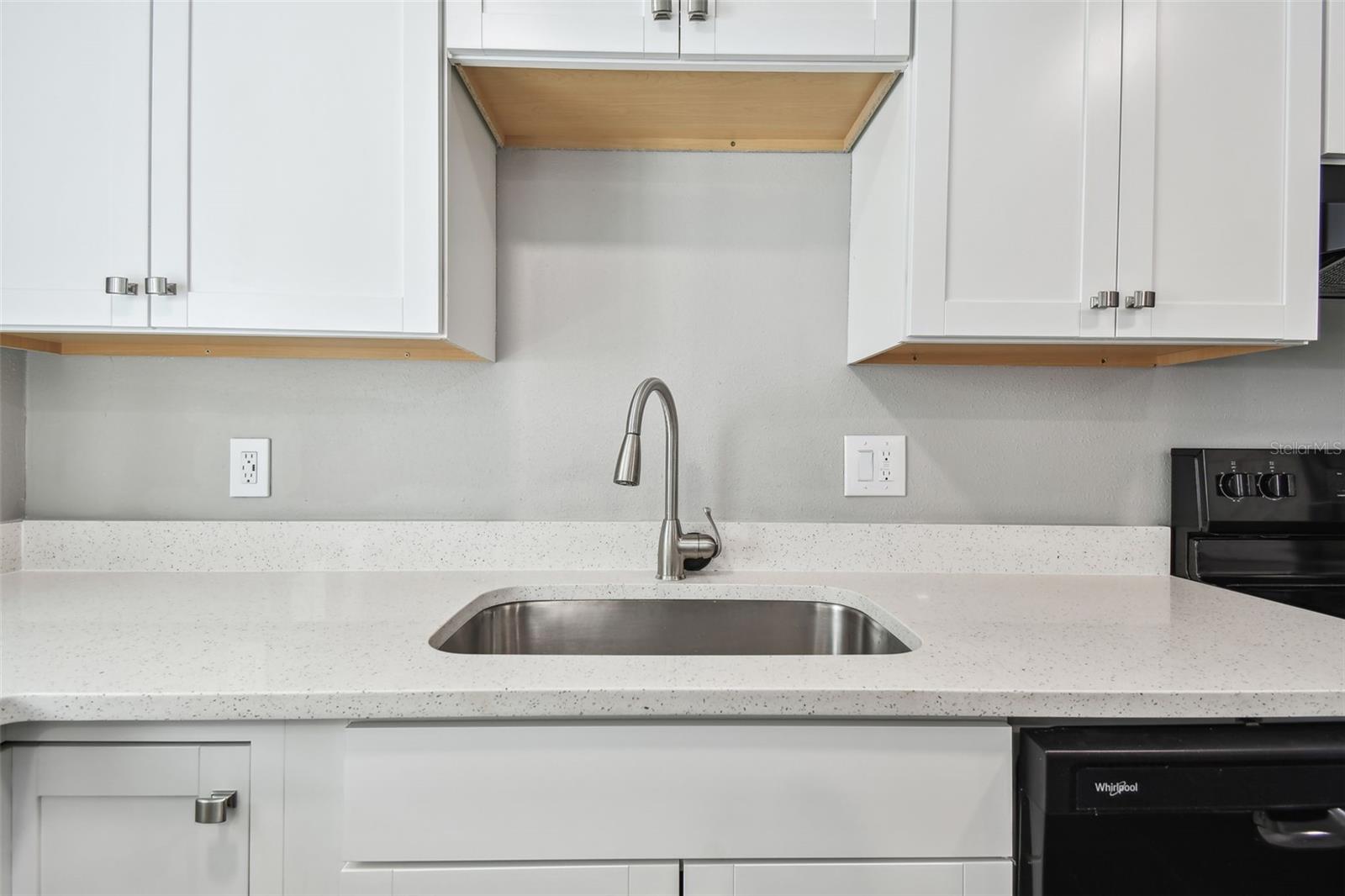 2942 W BAY DR #8, BELLEAIR BLUFFS, FL — photo 19