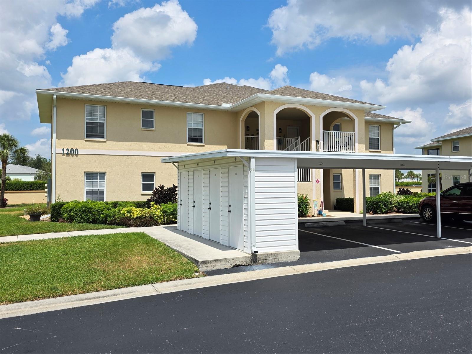 5800 SABAL TRACE DR #1201, NORTH PORT, FL