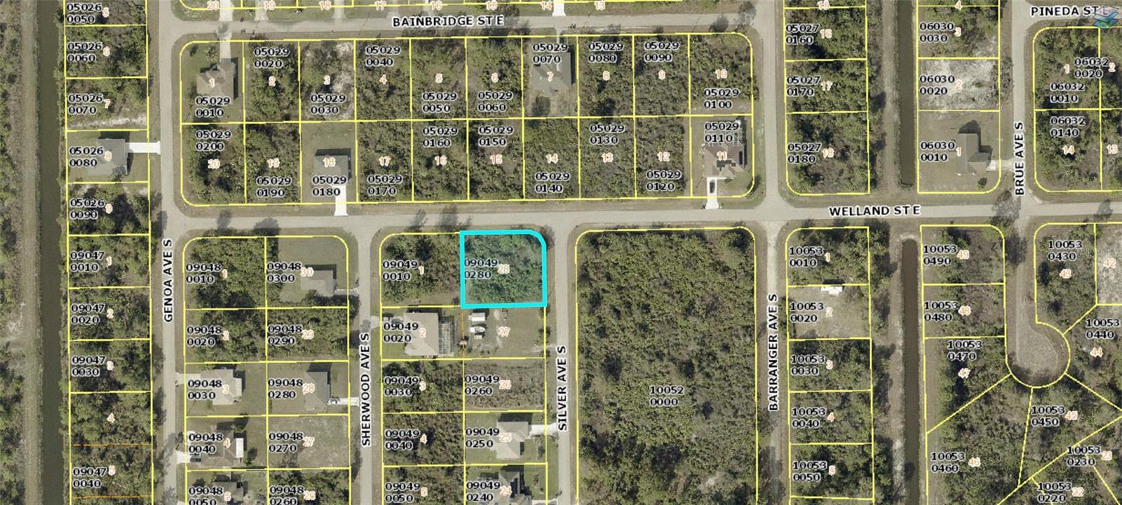 546 SILVER AVE S, LEHIGH ACRES, FL — photo 2