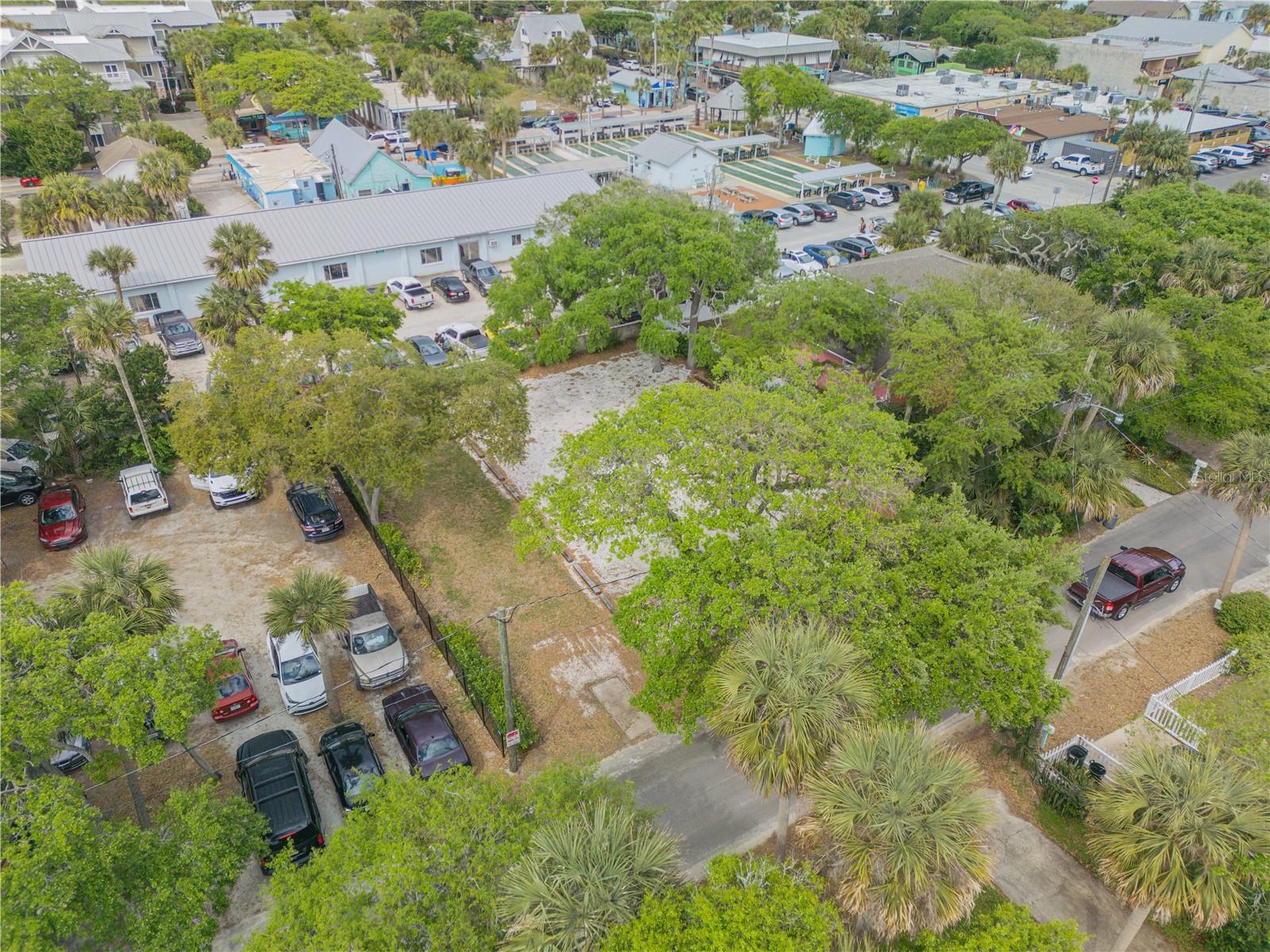 214 COLUMBUS AVE, NEW SMYRNA BEACH, FL — photo 12