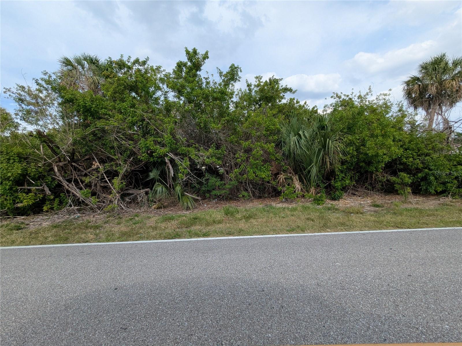 2324 ACHILLES ST, PUNTA GORDA, FL