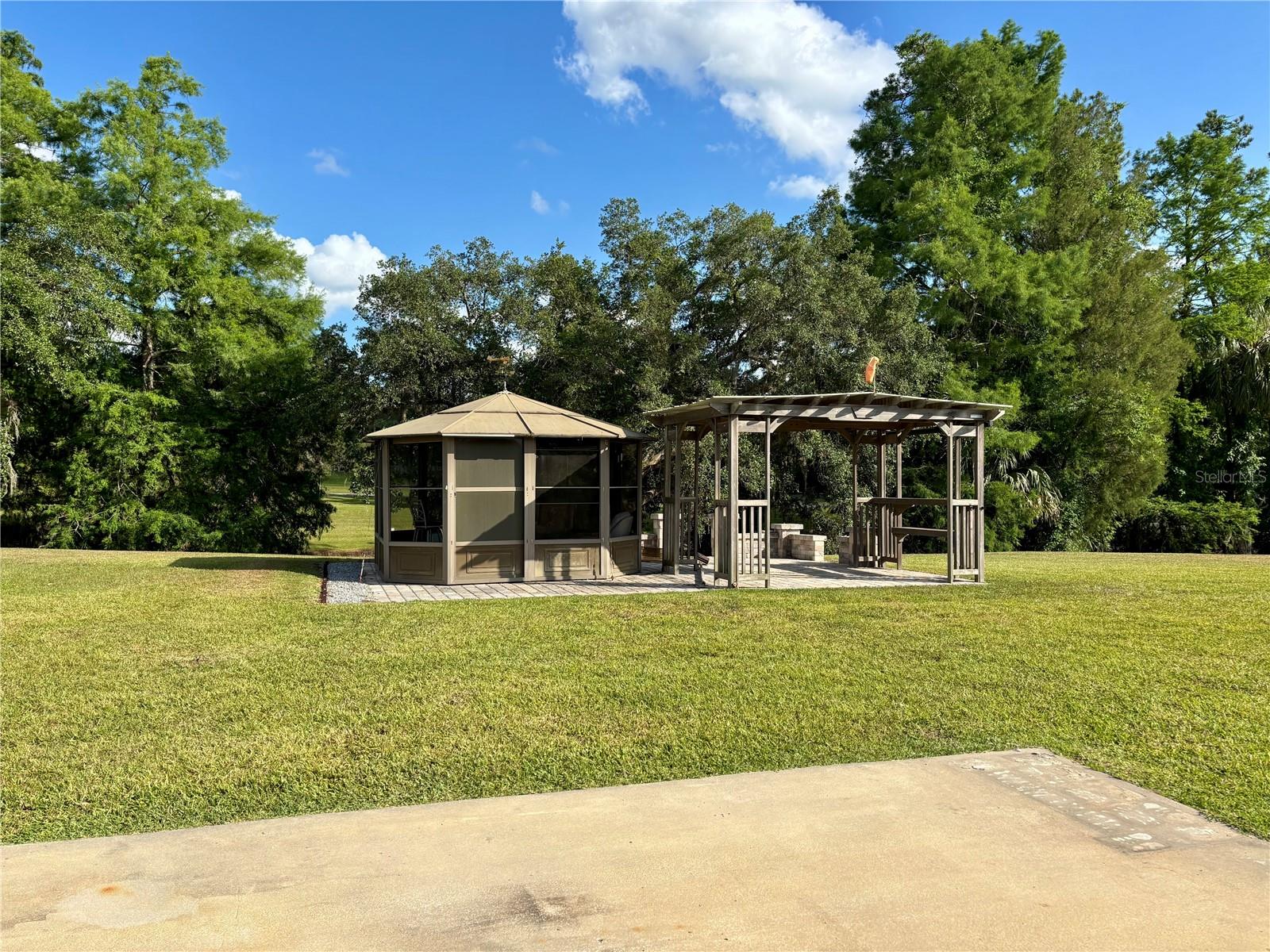 2929 NE 101ST TER, SILVER SPRINGS, FL — photo 3
