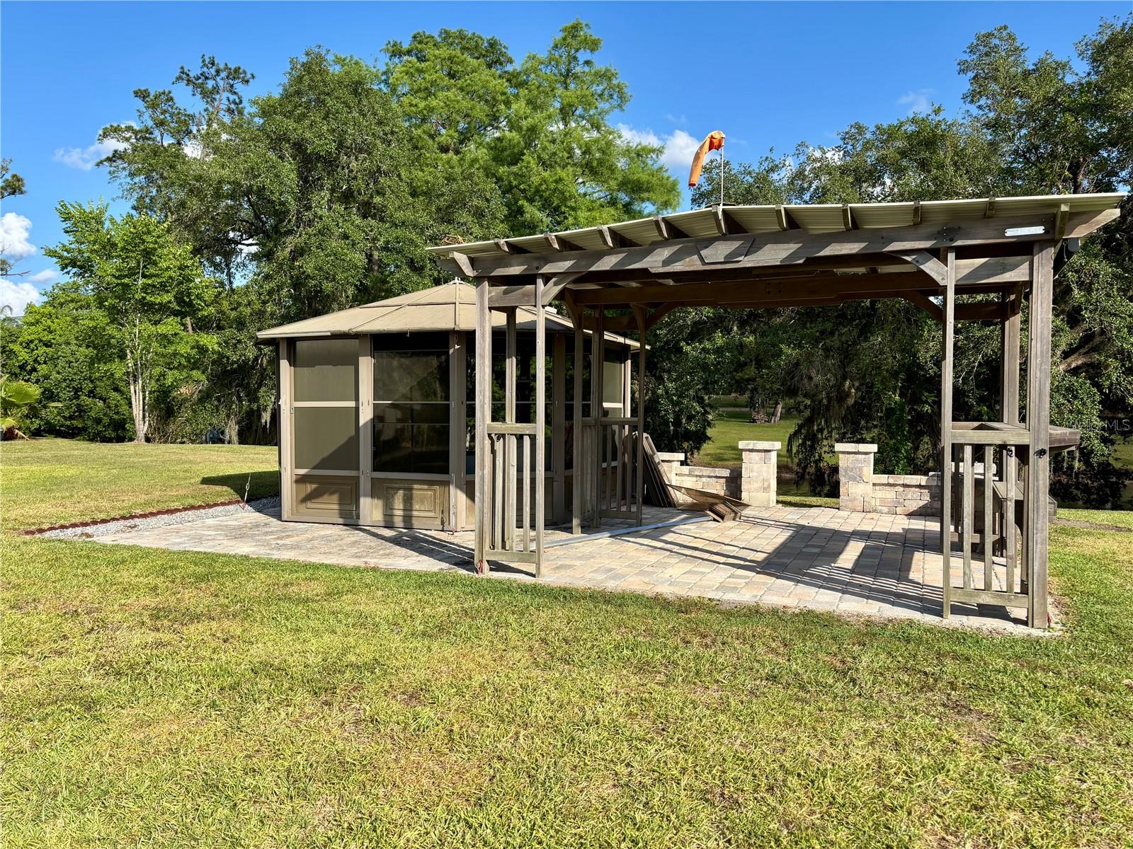 2929 NE 101ST TER, SILVER SPRINGS, FL — photo 4
