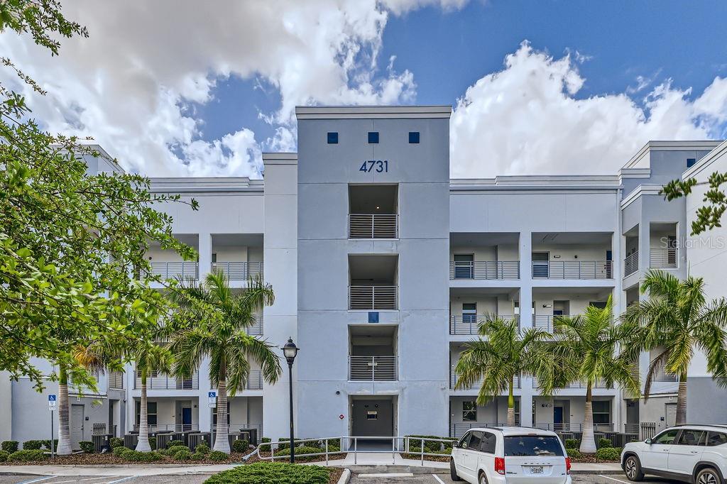 4731 CLOCK TOWER DR #105, KISSIMMEE, FL