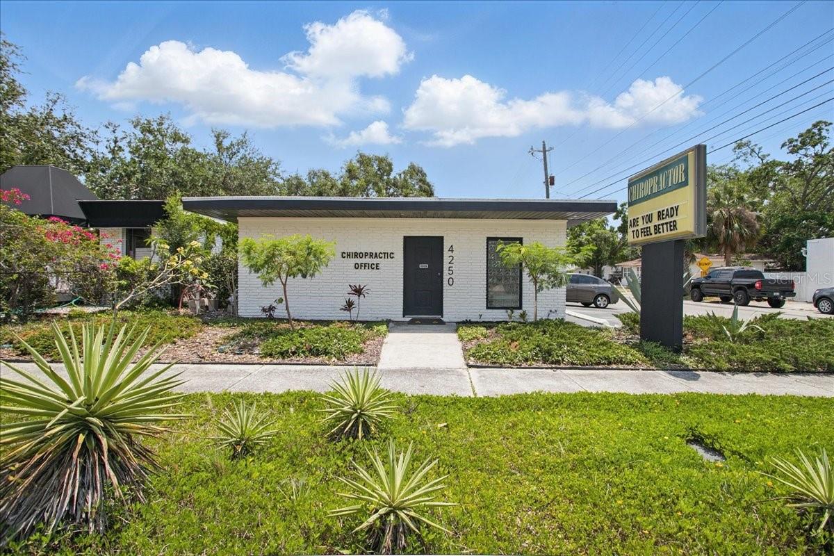 4250 W BAY TO BAY BLVD, TAMPA, FL