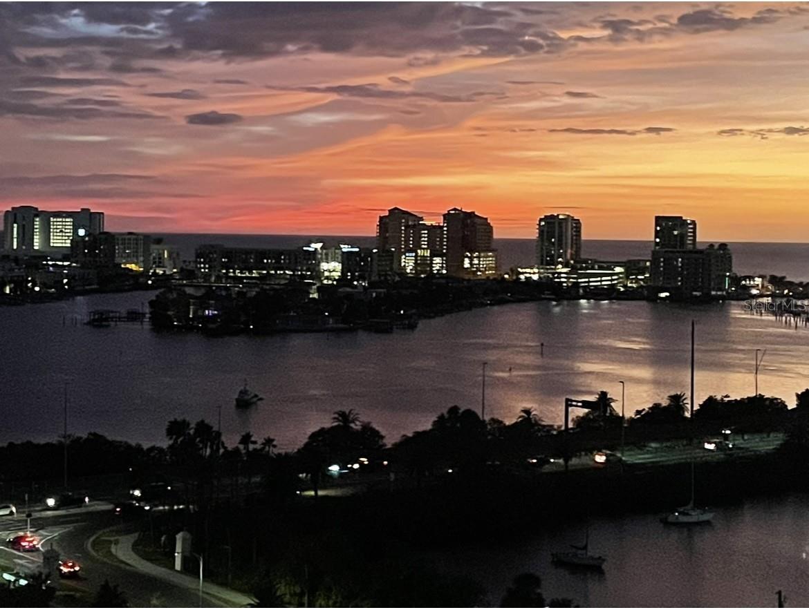 31 ISLAND WAY #1403, CLEARWATER BEACH, FL — photo 4
