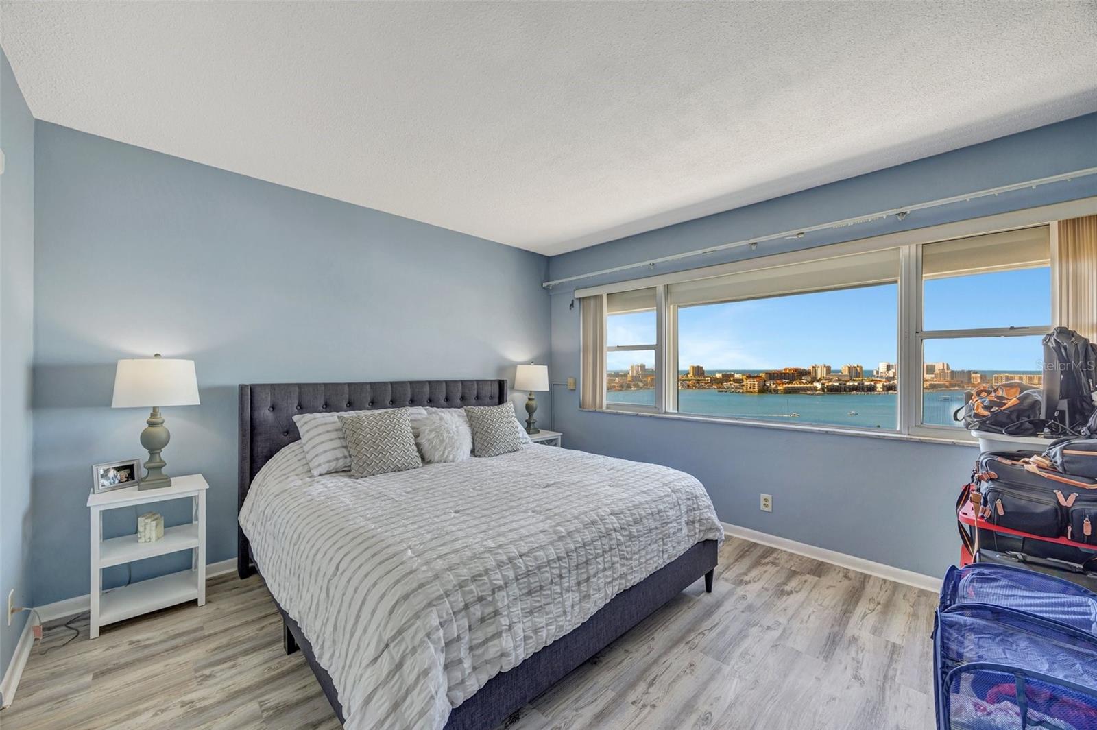 31 ISLAND WAY #1403, CLEARWATER BEACH, FL — photo 12