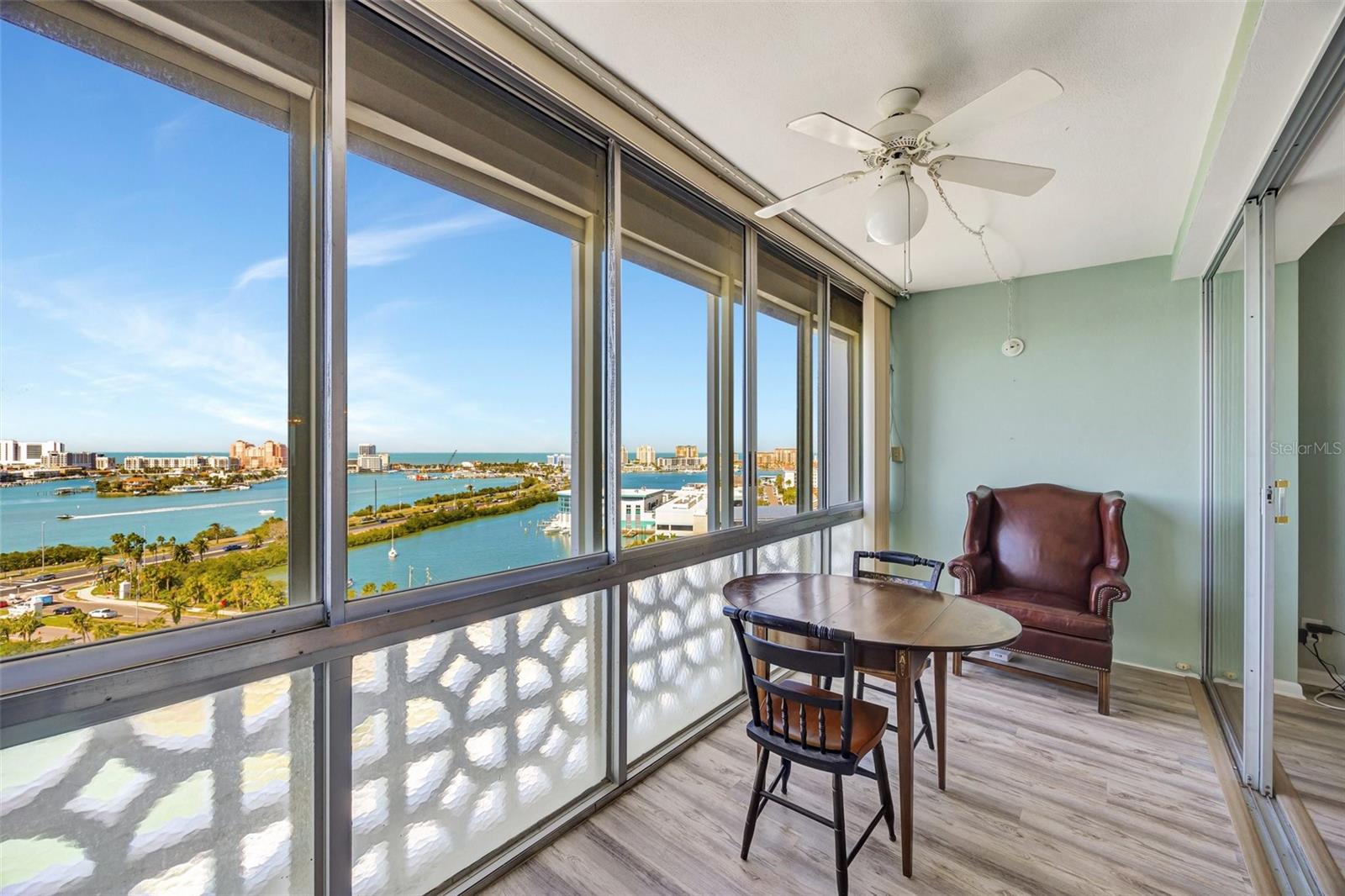 31 ISLAND WAY #1403, CLEARWATER BEACH, FL — photo 17