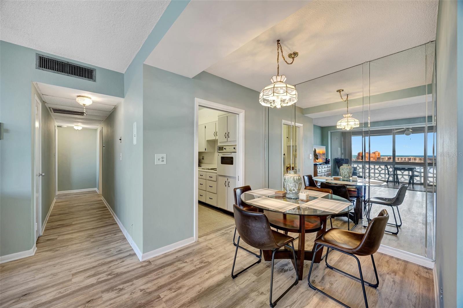 31 ISLAND WAY #1403, CLEARWATER BEACH, FL — photo 19