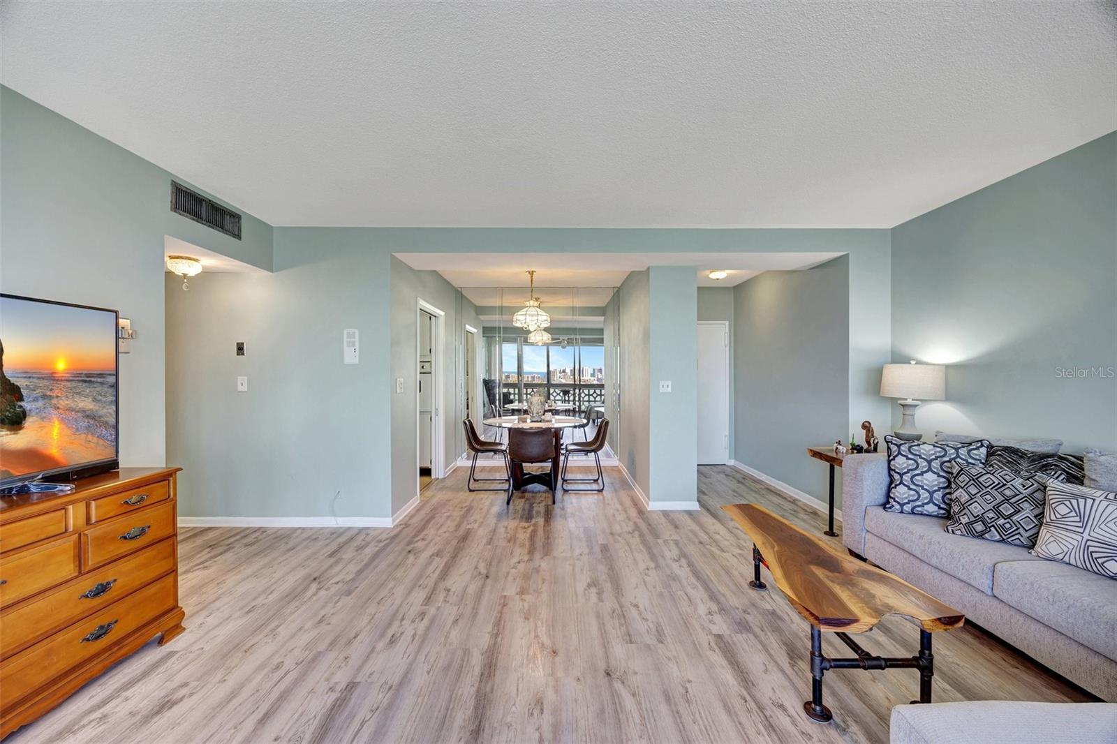 31 ISLAND WAY #1403, CLEARWATER BEACH, FL — photo 22