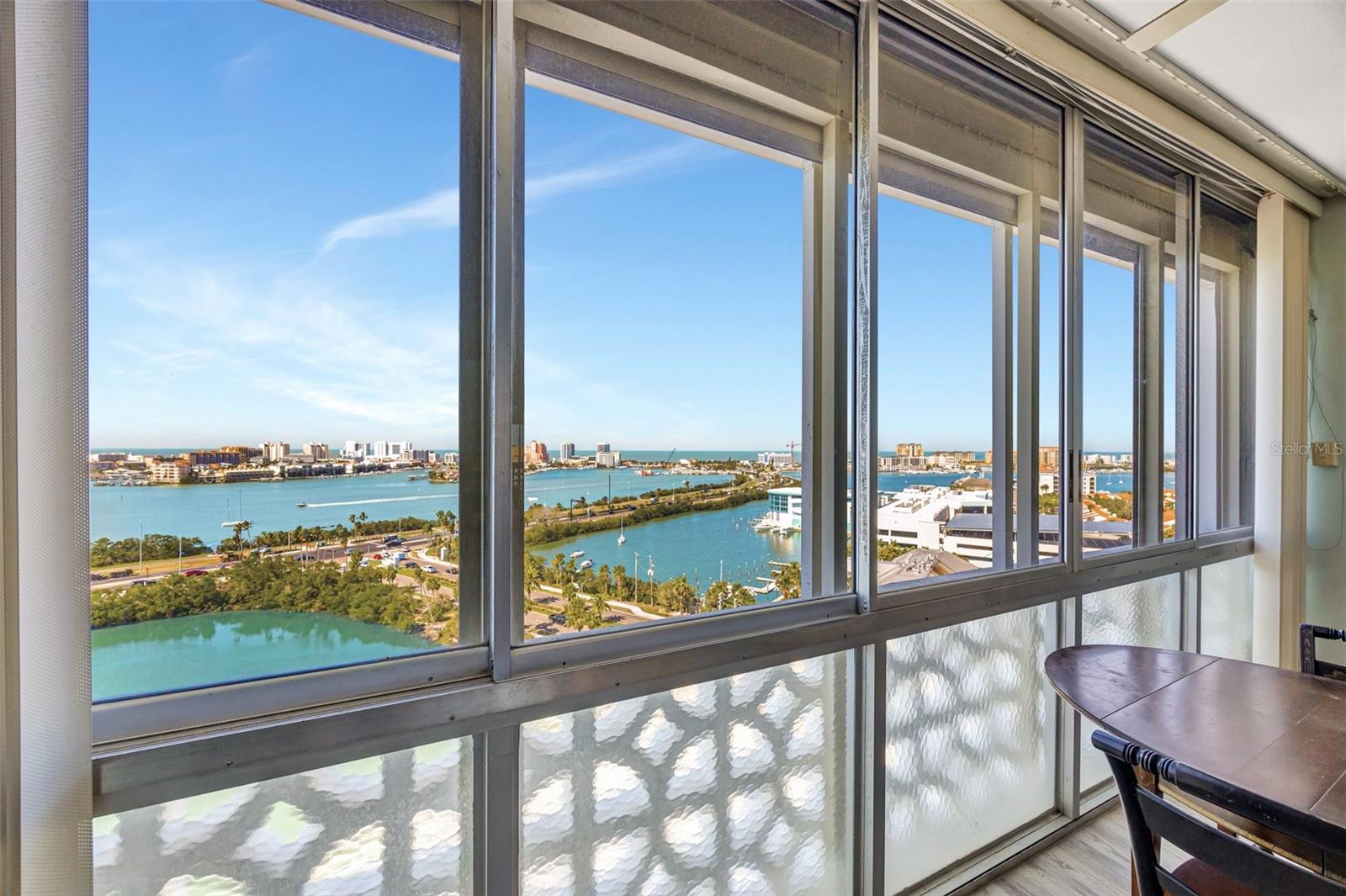 31 ISLAND WAY #1403, CLEARWATER BEACH, FL — photo 26