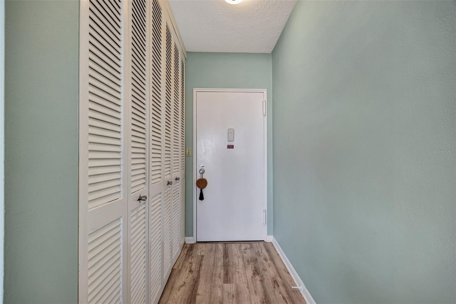 31 ISLAND WAY #1403, CLEARWATER BEACH, FL — photo 27