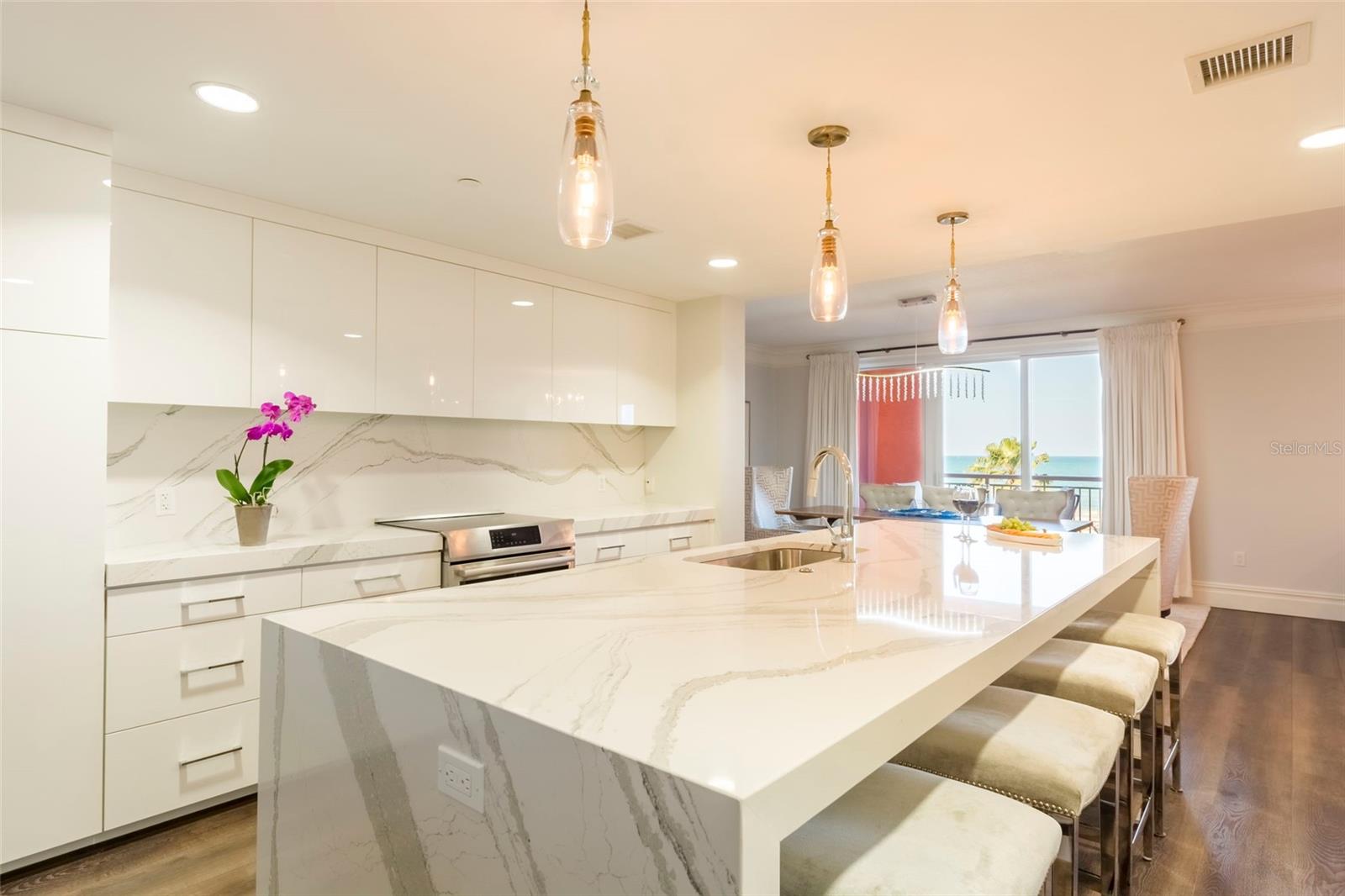 301 S GULFVIEW BLVD #304, CLEARWATER BEACH, FL — photo 9