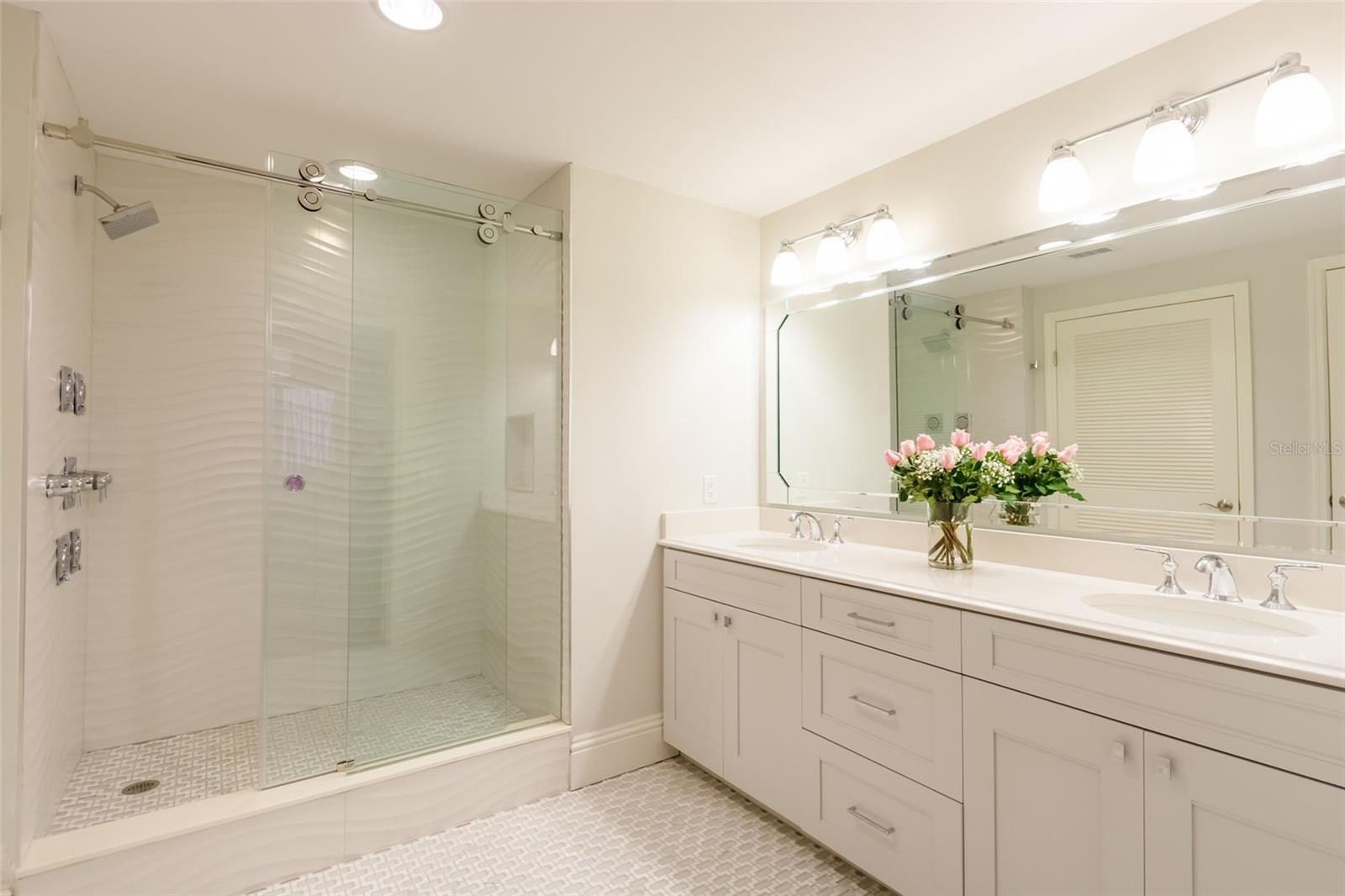 301 S GULFVIEW BLVD #304, CLEARWATER BEACH, FL — photo 39