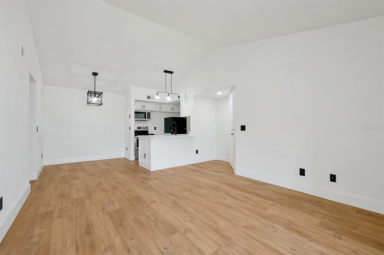 5168 CONROY RD #35, ORLANDO, FL — photo 10