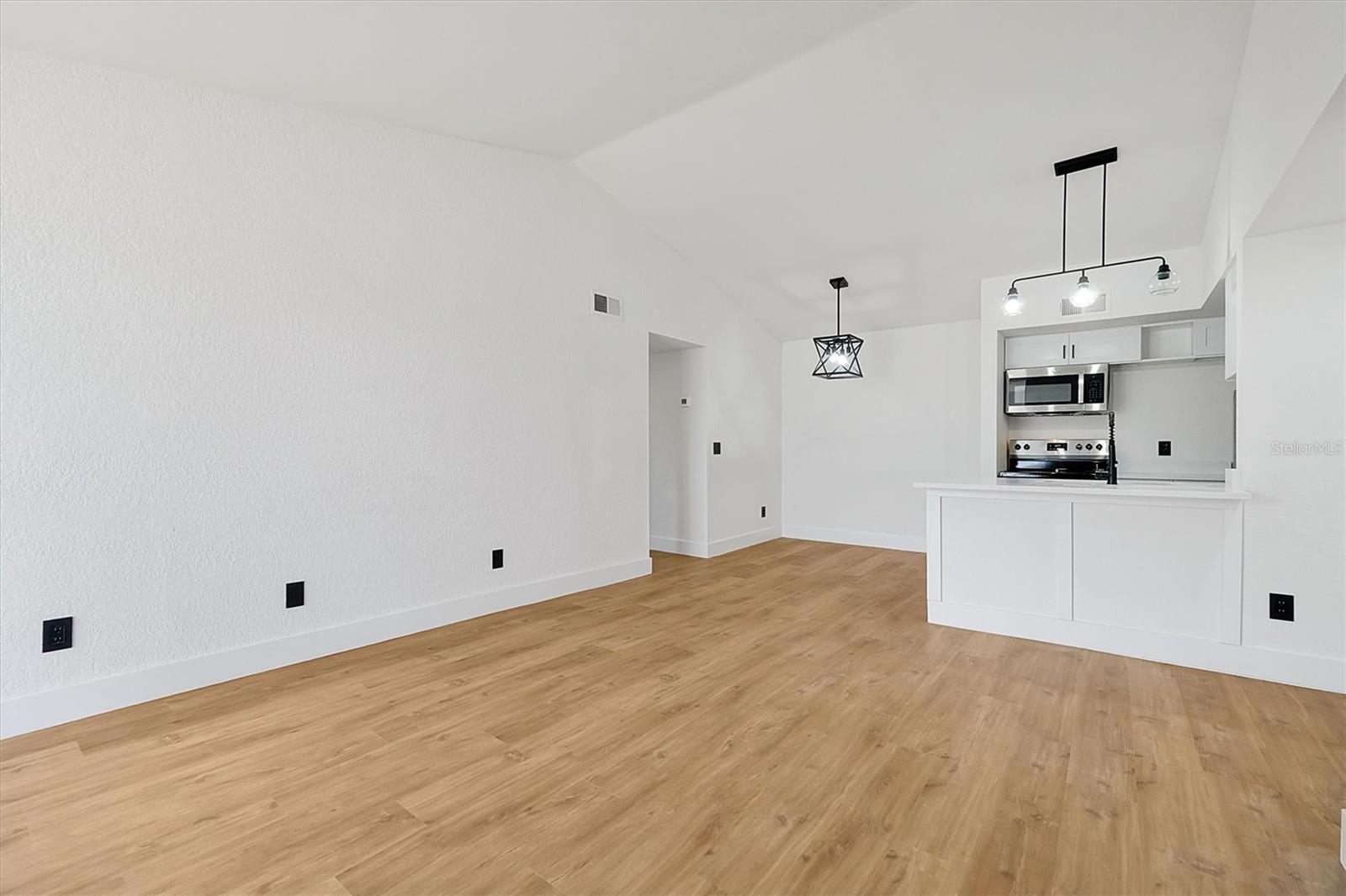 5168 CONROY RD #35, ORLANDO, FL — photo 11