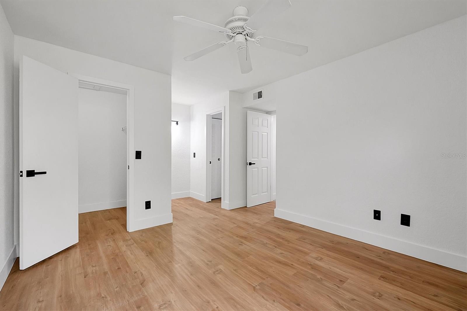 5168 CONROY RD #35, ORLANDO, FL — photo 21
