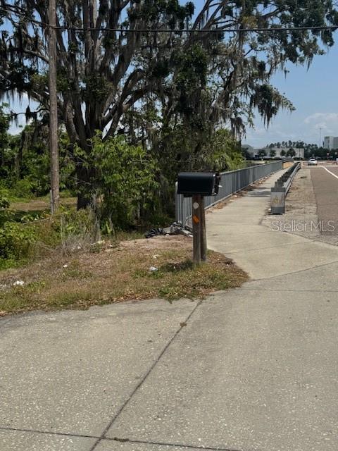 10709 E BAY RD, GIBSONTON, FL — photo 5