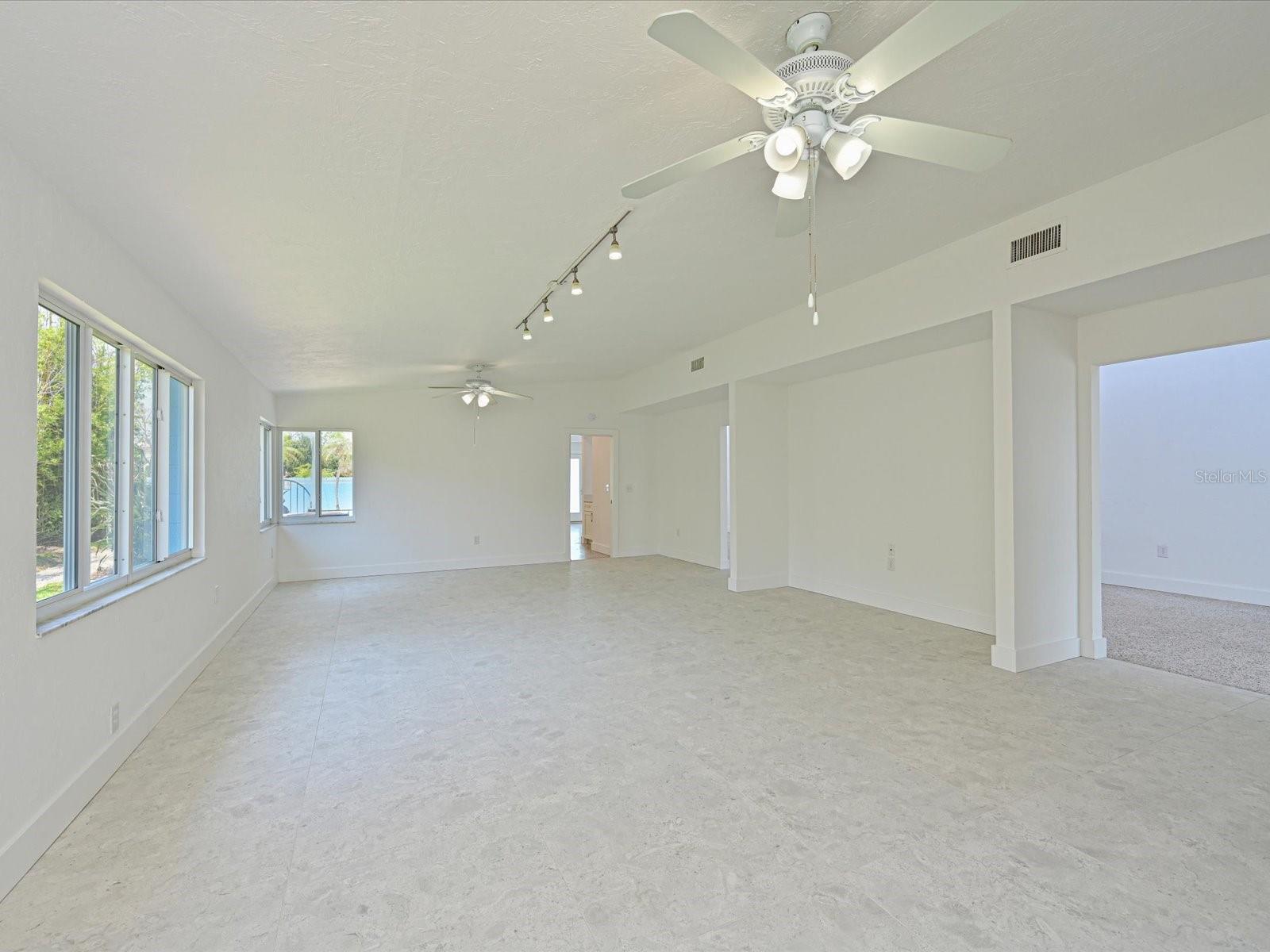 5920 GULF OF MEXICO DR, LONGBOAT KEY, FL — photo 19